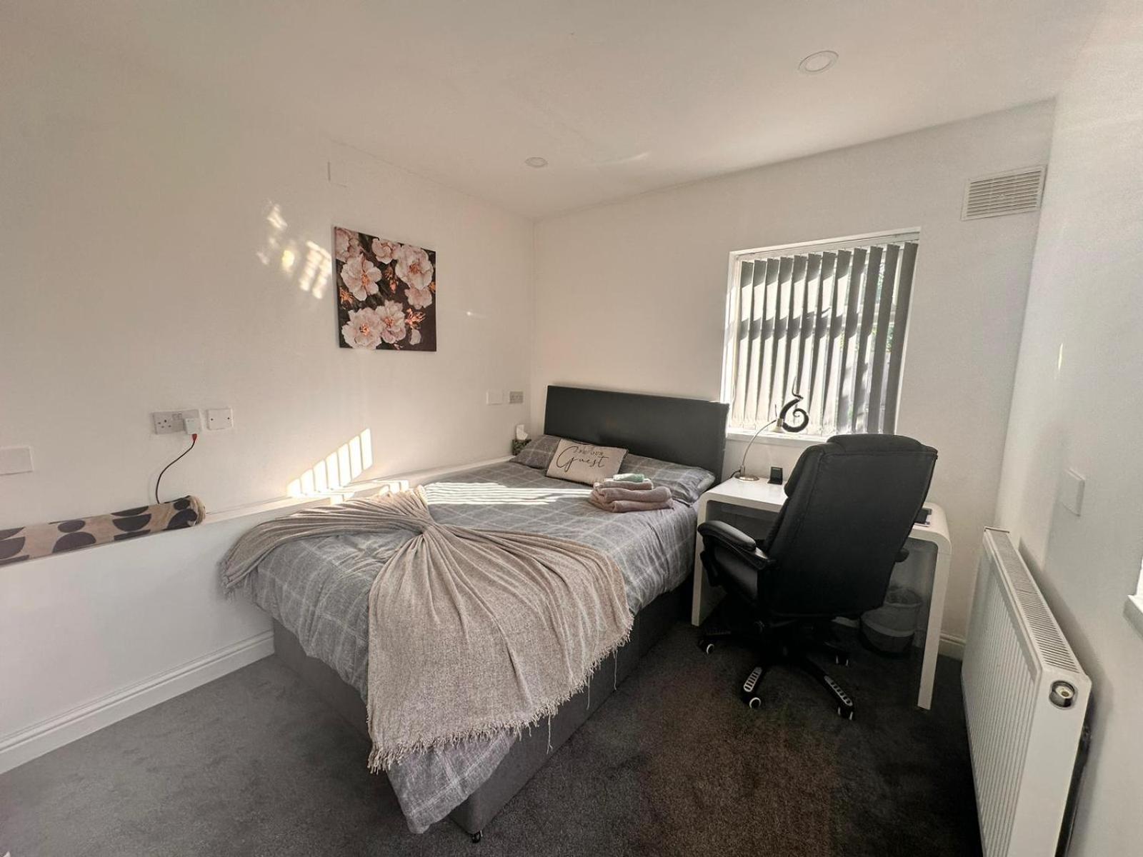 Birmingham Blissful Apartment With 2 Bedrooms Buitenkant foto